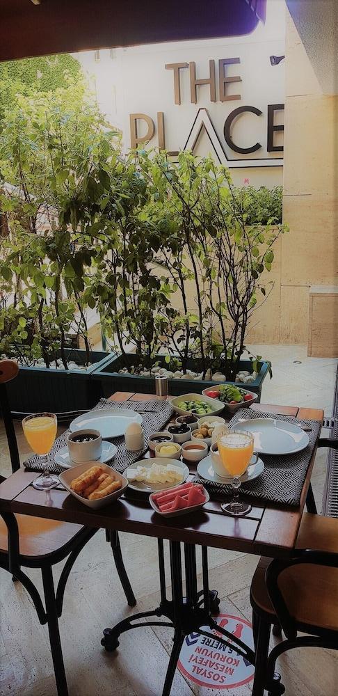 The Place Suites By Cey Istanbul Exteriör bild