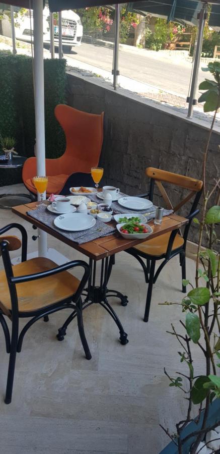 The Place Suites By Cey Istanbul Exteriör bild