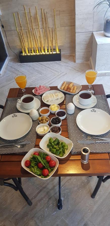 The Place Suites By Cey Istanbul Exteriör bild