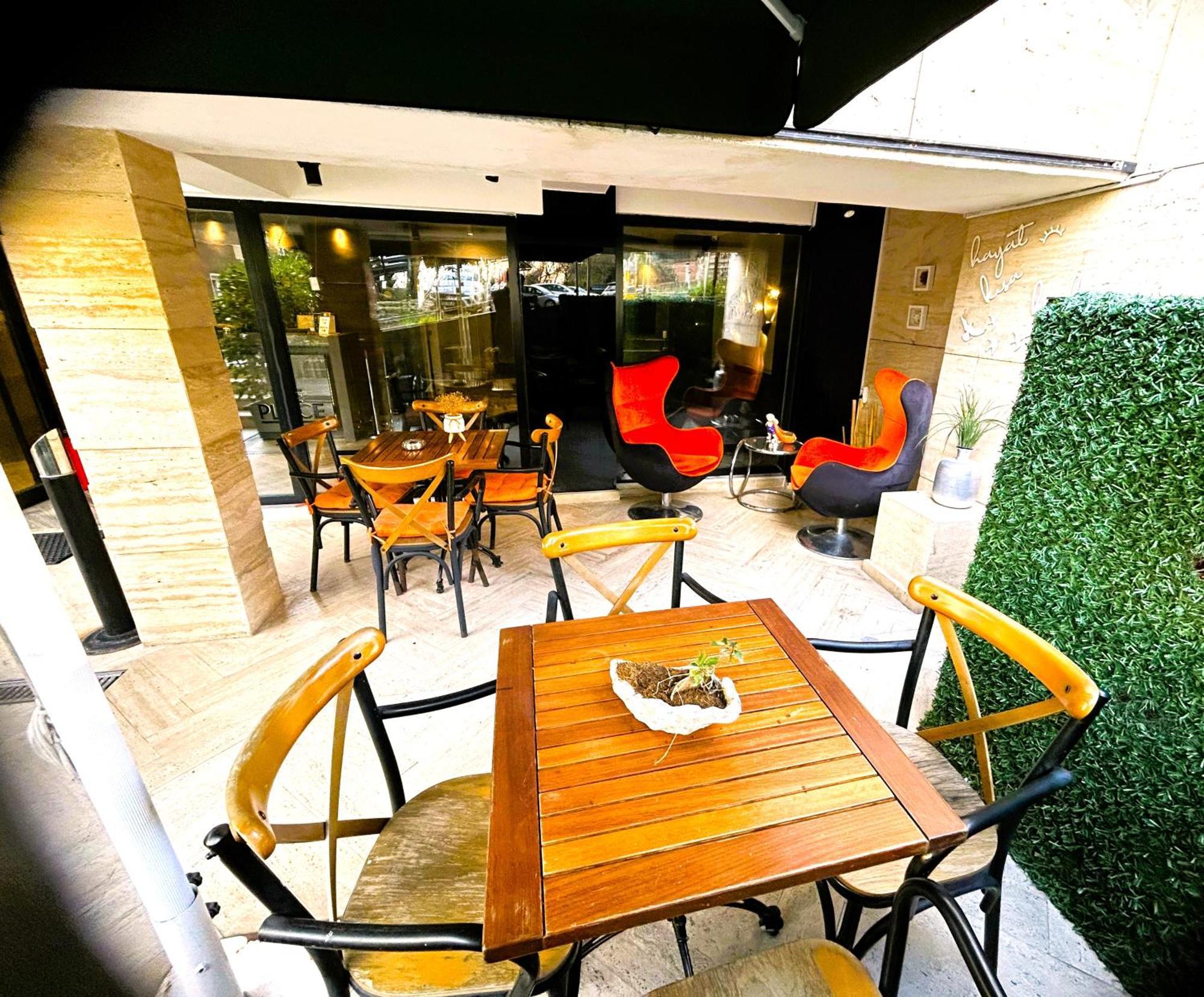 The Place Suites By Cey Istanbul Exteriör bild