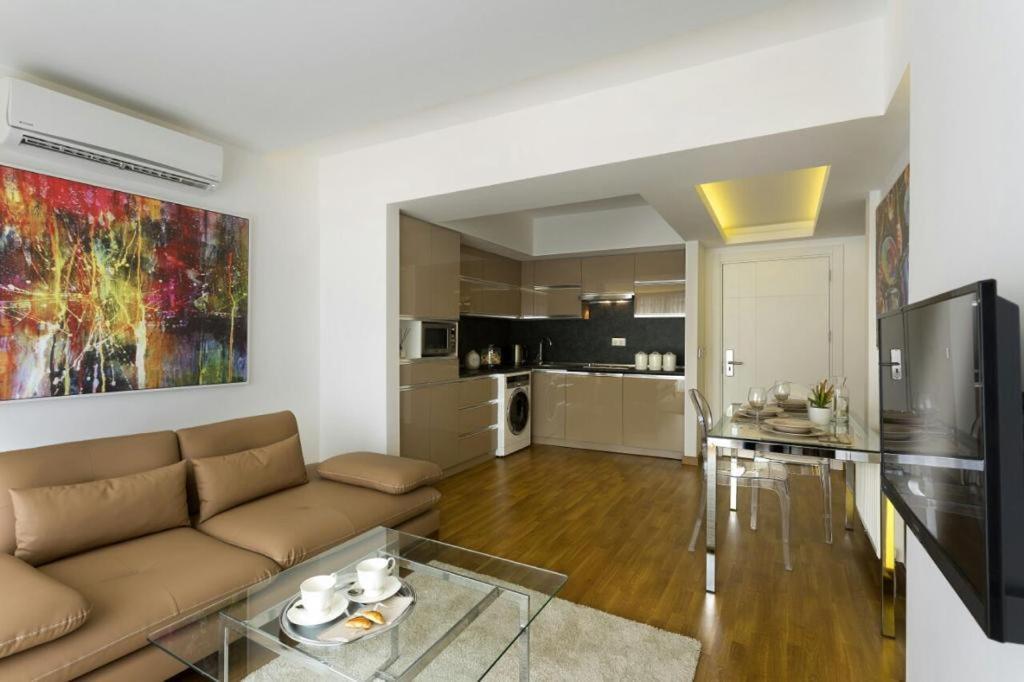 The Place Suites By Cey Istanbul Exteriör bild