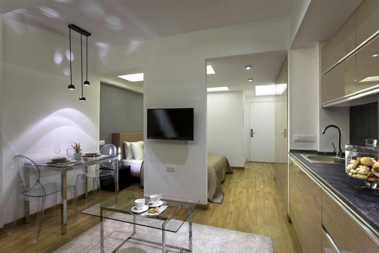 The Place Suites By Cey Istanbul Exteriör bild