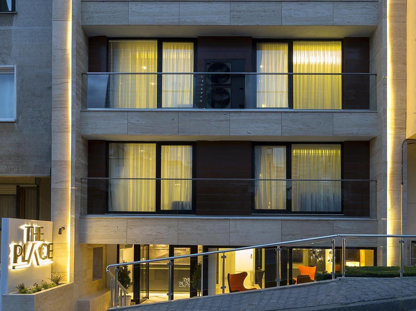 The Place Suites By Cey Istanbul Exteriör bild