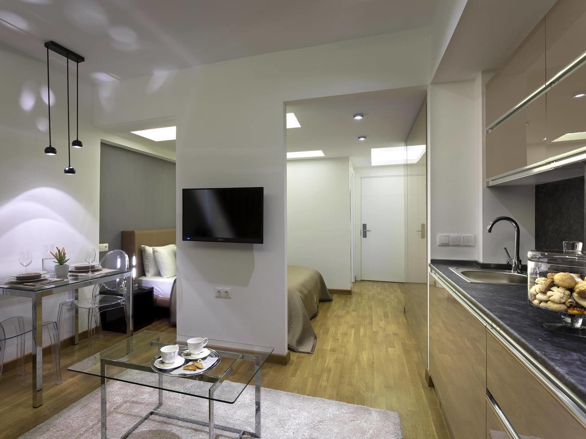 The Place Suites By Cey Istanbul Exteriör bild