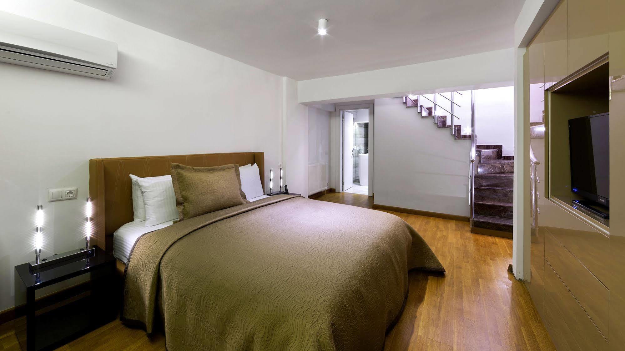 The Place Suites By Cey Istanbul Exteriör bild